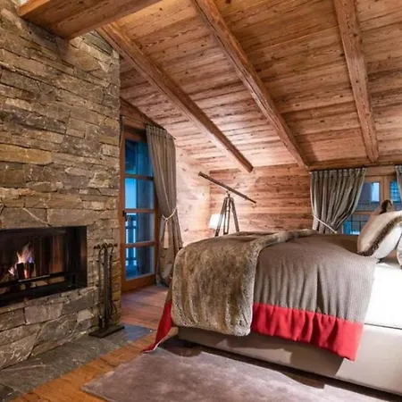 Chalet 5bdr With Ski In Ski Out Access And Sauna- If You Want To Book, Please Contact On Wh-ats-app - 0034-605-434-371 !!!! *